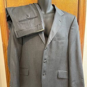 Arnold Brant Grey Pinstripe Suit Jacket and Pants Size 44R